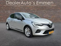 Grijs Gebruikt 2021 Renault Clio V Hatchback | € 15.950 (Eerlijke prijs)