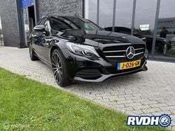 Zwart Gebruikt 2014 Mercedes C200 Prestige Sedan | € 15.750 (Eerlijke prijs)