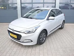 Grijs Gebruikt 2018 Hyundai i20 Edition Hatchback | € 12.835 (Eerlijke prijs)