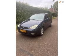 Blauw Gebruikt 2005 Ford Focus Futura Stationwagen | € 1.499 (Goede deal)