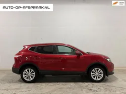 Rood Gebruikt 2014 Nissan Qashqai 360º SUV | € 11.995 (Eerlijke prijs)