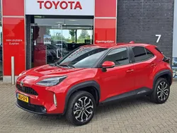 Rood Gebruikt 2024 Toyota Yaris Cross SUV | € 31.400 (Eerlijke prijs)