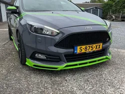 Grijs Gebruikt 2017 Ford Focus ST Hatchback | € 17.999 (Goede deal)