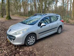Zilver Gebruikt 2008 Peugeot 207 Stationwagen | € 2.300 (Iets duurder)