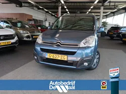 Blauw, metallic lak Gebruikt 2019 Citroën Berlingo Feel MPV | € 12.650 (Eerlijke prijs)