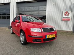 Rood Gebruikt 2007 Skoda Fabia Hatchback | € 2.450 (Eerlijke prijs)