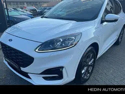 Wit Gebruikt 2023 Ford Kuga ST-Line X SUV | € 29.945 (Eerlijke prijs)