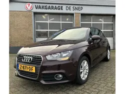 Bruin, metallic lak Gebruikt 2010 Audi A1 Ambition Hatchback | € 8.350 (Eerlijke prijs)