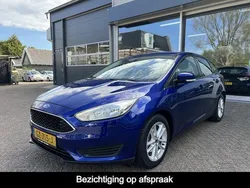 Blauw, metallic lak Gebruikt 2015 Ford Focus Trend Hatchback | € 7.700 (Eerlijke prijs)