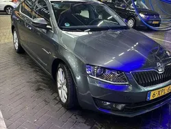 Grijs Gebruikt 2014 Skoda Octavia Business Line Sedan | € 7.999 (Eerlijke prijs)