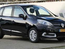 Zwart, metallic lak Gebruikt 2014 Renault Scénic III LIMITED MPV | € 9.400 (Duur)