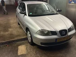 Grijs Gebruikt 2004 Seat Ibiza Stella Hatchback | € 1.500 (Iets duurder)