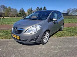 Bruin Gebruikt 2010 Opel Meriva Cosmo MPV | € 2.250 (Eerlijke prijs)