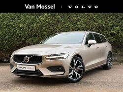 Grijs Gebruikt 2024 Volvo V60 Core Stationwagen | € 39.940 (Eerlijke prijs)