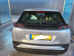 Grijs Gebruikt 2021 Peugeot 2008 Active SUV | € 16.000 (Goede deal)