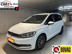 Overige Gebruikt 2022 VW Touran Highline MPV | € 35.945 (Duur)