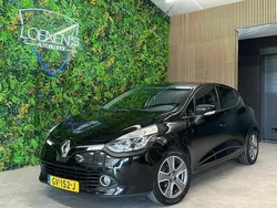 Zwart Gebruikt 2015 Renault Clio IV Night&Day Hatchback | € 5.890 (Eerlijke prijs)