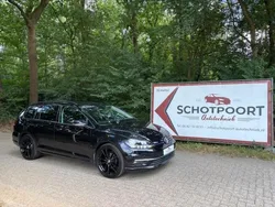 Zwart Gebruikt 2019 VW Golf VII Hatchback | € 21.950 (Eerlijke prijs)