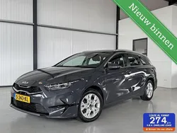 Grijs, metallic lak Gebruikt 2023 Kia Ceed Sportswagon Stationwagen | € 20.450 (Eerlijke prijs)