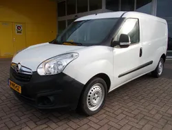 Bestelbus Gebruikt 2018 Opel Combo MPV | € 10.450 (Duur)