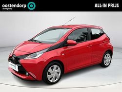 Rood Gebruikt 2015 Toyota Aygo X-play Hatchback | € 8.450 (Iets duurder)