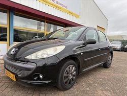 Zwart Gebruikt 2011 Peugeot 206+ Hatchback | € 2.499 (Eerlijke prijs)