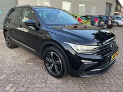 Zwart Gebruikt 2021 VW Tiguan R-line SUV | € 27.500 (Super prijs)