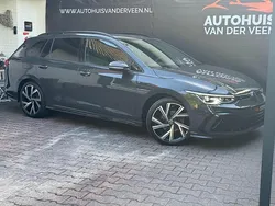 Grijs Gebruikt 2021 VW Golf VIII Business+ Stationwagen | € 21.550 (Eerlijke prijs)