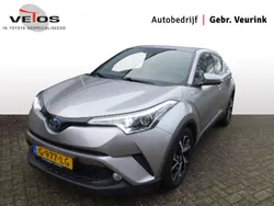 Grijs Gebruikt 2019 Toyota C-HR SUV | € 16.950 (Eerlijke prijs)