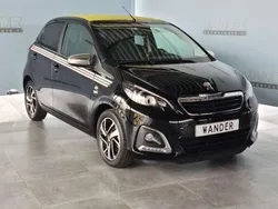 Zwart, metallic lak Gebruikt 2020 Peugeot 108 Top! Collection Hatchback | € 13.250 (Iets duurder)