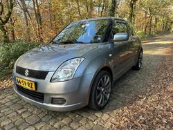 Grijs Gebruikt 2006 Suzuki Swift GLS Hatchback | € 2.350 (Duur)