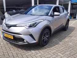 Grijs, metallic lak Gebruikt 2018 Toyota C-HR SUV | € 16.950 (Goede deal)