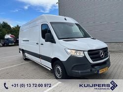 Wit Gebruikt 2022 Mercedes Sprinter Van | € 19.900