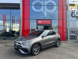 Grijs, metallic lak Gebruikt 2022 Mercedes GLA250 AMG line SUV | € 31.999 (Super prijs)