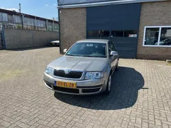 Beige Gebruikt 2008 Skoda Superb Sedan | € 2.950