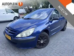 Blauw Gebruikt 2001 Peugeot 307 Hatchback | € 595 (Goede deal)