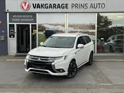 Wit Gebruikt 2015 Mitsubishi Outlander P-HEV Edition SUV | € 13.900 (Iets duurder)