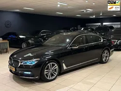 Zwart, metallic lak Gebruikt 2016 BMW 740 iPerformance Sedan | € 29.950 (Eerlijke prijs)
