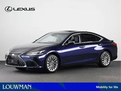 Blauw, metallic lak Nieuw 2024 Lexus ES300 President Line Sedan | € 81.890