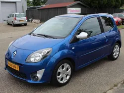 Blauw, metallic lak Gebruikt 2010 Renault Twingo Dynamique Hatchback | € 3.995 (Eerlijke prijs)