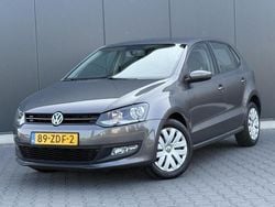 Grijs Gebruikt 2013 VW Polo Comfortline Hatchback | € 5.990 (Eerlijke prijs)