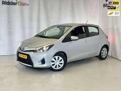 Grijs Gebruikt 2012 Toyota Yaris Hybrid Hatchback | € 9.499 (Eerlijke prijs)