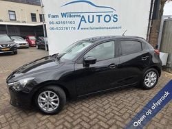 Zwart Gebruikt 2015 Mazda 2 Hatchback | € 8.484 (Eerlijke prijs)