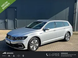 Grijs, metallic lak Gebruikt 2020 VW Passat Business Stationwagen | € 21.985 (Super prijs)