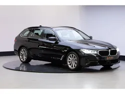 Zwart Gebruikt 2023 BMW 530 Executive Stationwagen | € 42.950 (Eerlijke prijs)
