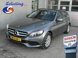Grijs, metallic lak Gebruikt 2017 Mercedes C160 Premium Coupé | € 16.750 (Eerlijke prijs)