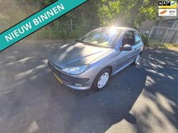 Gebruikt 2001 Peugeot 206 | € 899 (Eerlijke prijs)