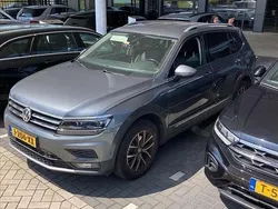 Grijs Gebruikt 2020 VW Tiguan Allspace Comfortline SUV | € 30.900 (Goede deal)