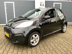 Zwart Gebruikt 2012 Peugeot 107 Hatchback | € 2.250 (Eerlijke prijs)