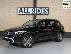 Zwart, metallic lak Gebruikt 2016 Mercedes GLC350 Ambition SUV | € 29.950 (Eerlijke prijs)